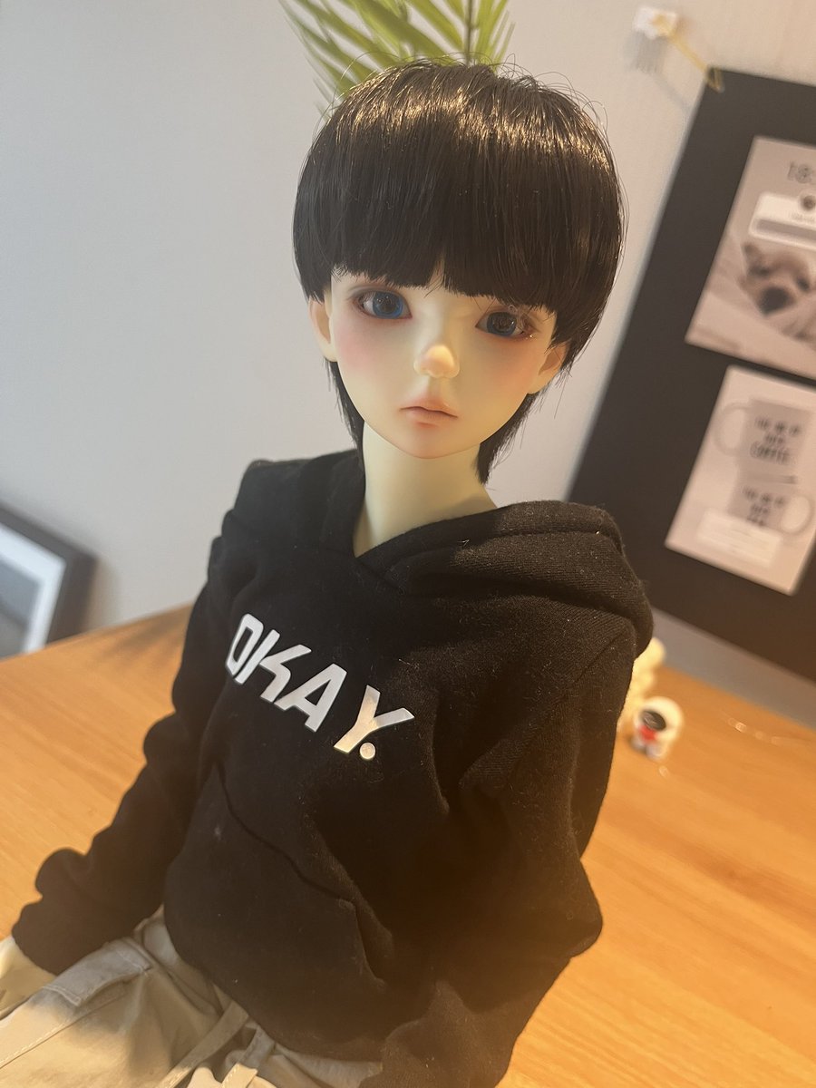 haneuli21785's tweet photo. 가발 바꿔 씌워보기 https://t.co/AnK8ansZ5P