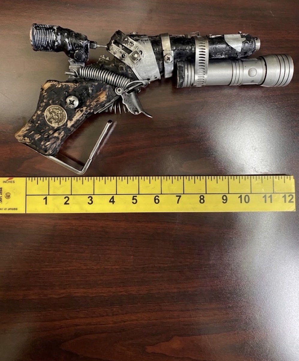 Complex's tweet photo. In 2022, Iowa police seized a homemade pistol built from scrap metal and random parts nicknamed the ‘Smith and M*th-Son,.’

Somehow, the makeshift firearm was fully functional.

[via/ MeskwakiNationPoliceDepartment] https://t.co/0OaDMBplBr