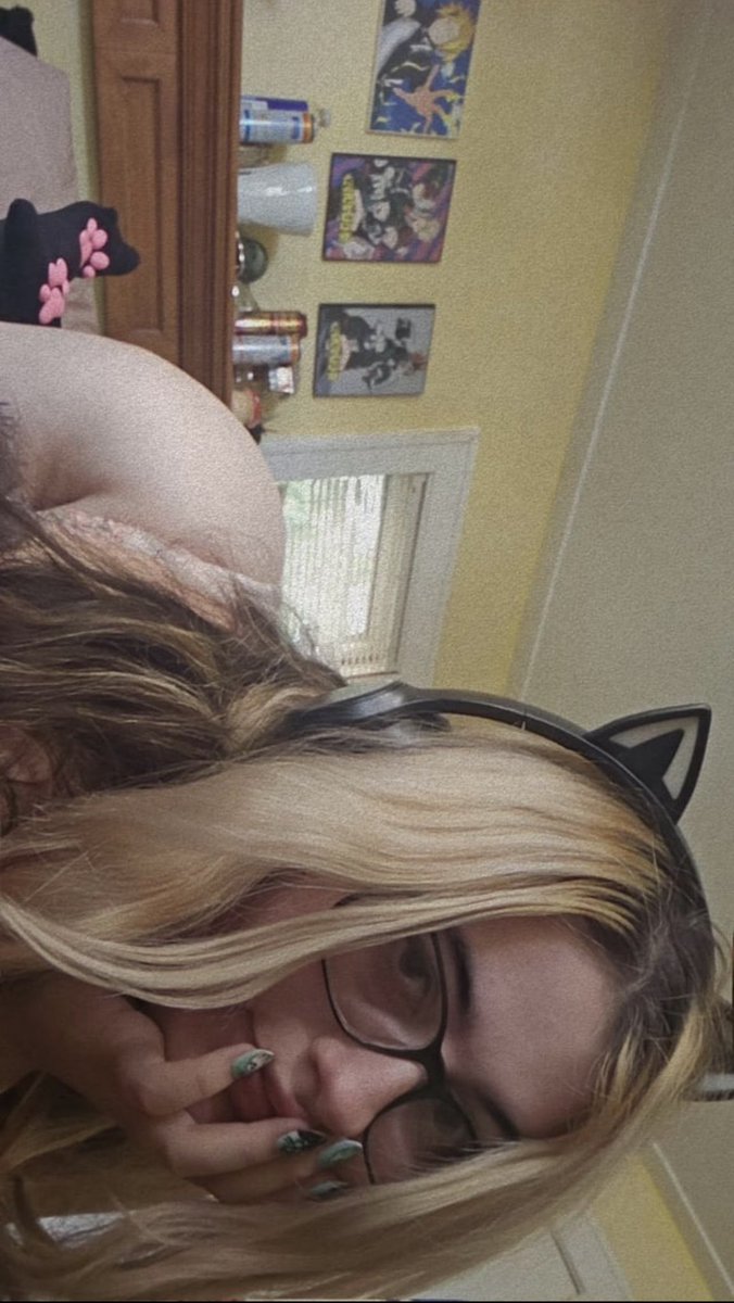 Marry_grass4200's tweet photo. undress me <3
DM for menu #nsfwtwt #nsfw #sellingcontent #selling
#snowbunny #pussy https://t.co/wtVV4yUNG9