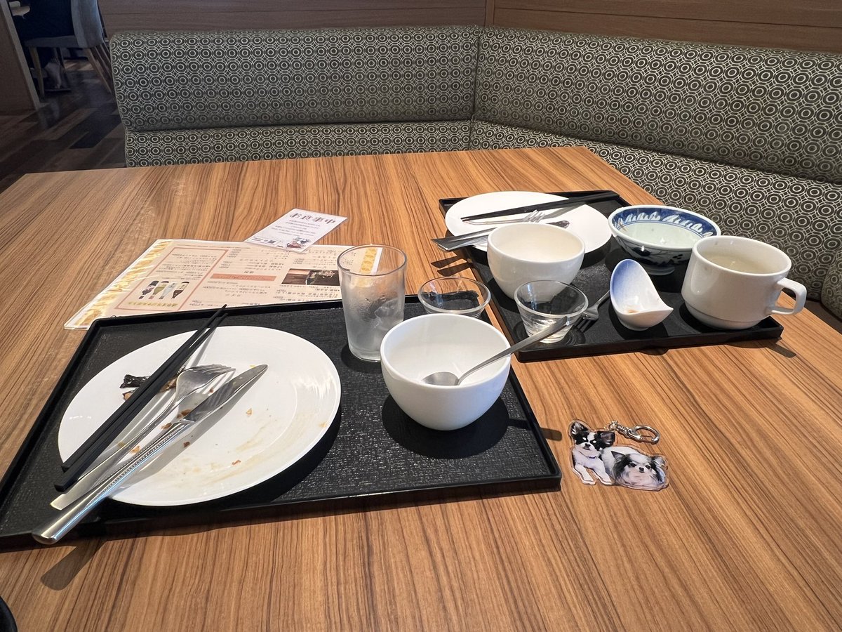 Lunatic_Night__'s tweet photo. おはようございます☀️朝食バイキングです！
昨夜はあんまり熟睡出来なかったのでまだ眠いです😴
むこうずねがが筋肉痛です…日頃引きこもってるから… https://t.co/YMKxqqBvKp