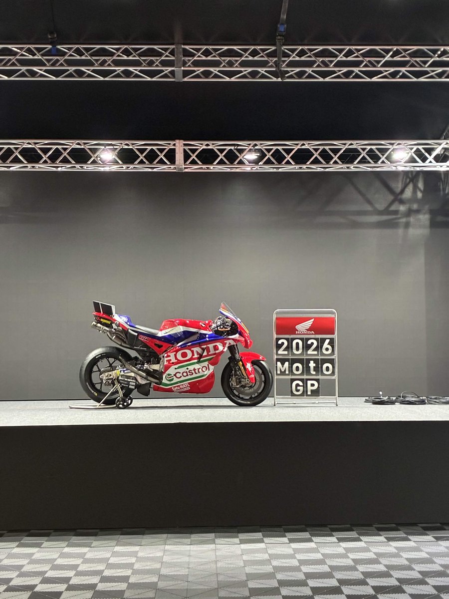 TOS2070's tweet photo. 10月2~4日、もてぎにてmotoGPが開催されました。
TOSからは複数名がコース員として参加し、筑波の経験を活かしながら楽しい週末を過ごしました。
レースレベルの高さは勿論、国際大会ならではの雰囲気、観客との交流など貴重な経験を持ち帰りました。

また来年お会いしましょう‼️ https://t.co/m0zYcle9z1