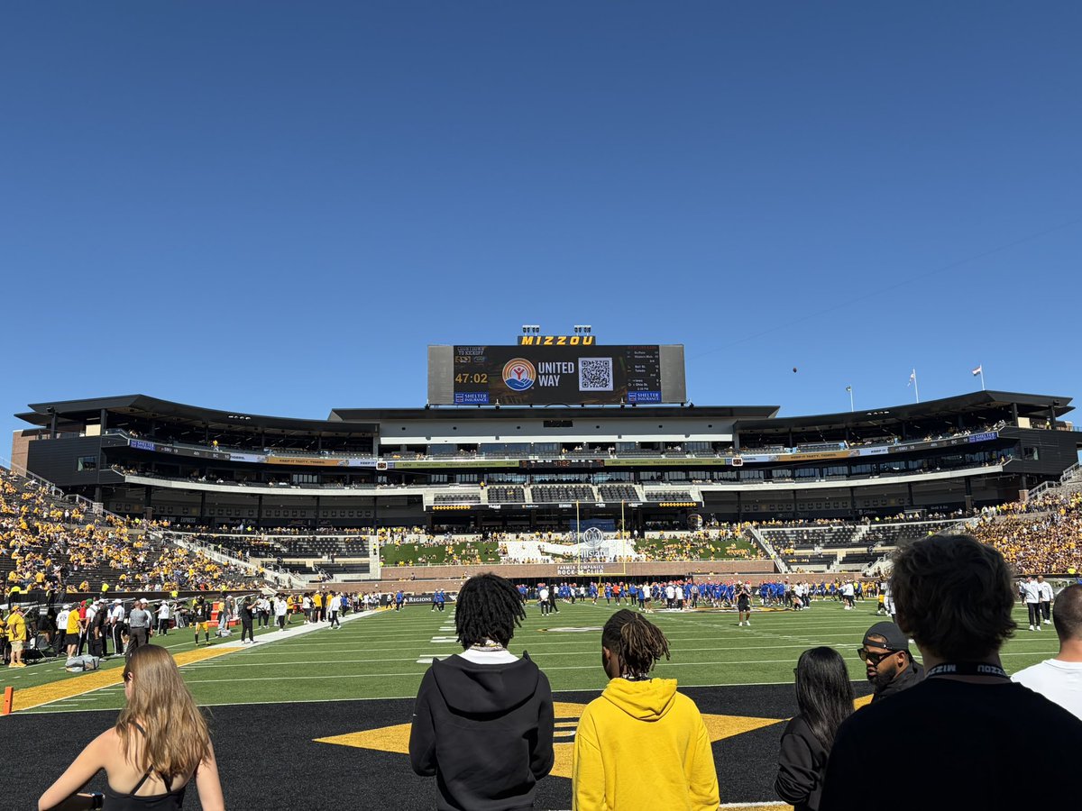 RepJasonSmith's tweet photo. What a win for Mizzou! Coach Drinkwitz has built more than a winning football program in Columbia — he’s built a program that elevates our university and our entire state. 

Every time Mizzou takes the field on the national stage, they’re showing the country what Missouri is all about. Proud of this team, proud of Coach Drink, proud of my alma mater, and proud of the Show-Me State. MIZ!