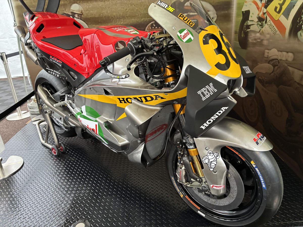 TOS2070's tweet photo. 10月2~4日、もてぎにてmotoGPが開催されました。
TOSからは複数名がコース員として参加し、筑波の経験を活かしながら楽しい週末を過ごしました。
レースレベルの高さは勿論、国際大会ならではの雰囲気、観客との交流など貴重な経験を持ち帰りました。

また来年お会いしましょう‼️ https://t.co/m0zYcle9z1
