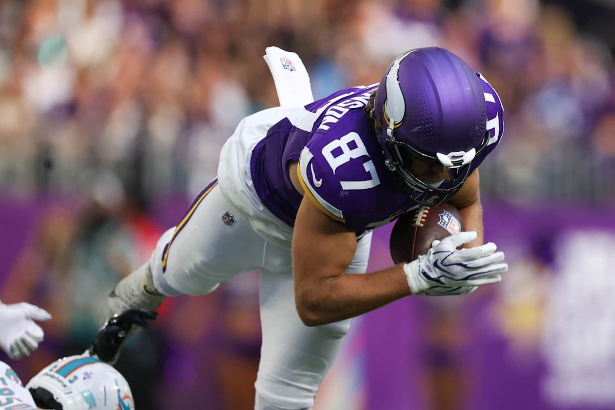 vikingzfanpage's tweet photo. #Vikings TE TJ Hockenson today:

• 13 Catches
• 119 Yards

First 100+ yard game since 2023 https://t.co/Re4q8cVL8w
