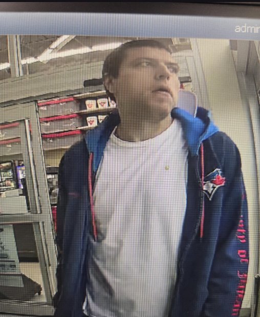 OPP_WR's tweet photo. #BrantOPP is seeking the public’s assistance in identifying the person pictured in relation to a theft investigation at a local Brant County business.
If you recognize this individual or have information that may assist investigators, please contact the OPP at 1-888-310-1122. To remain anonymous, contact Crime Stoppers at 1-800-222-8477 (TIPS).
Occurrence: E261440985
^jb
---
La #OPPdeBrant demande l’aide du public afin d’identifier la personne sur la photo dans le cadre d’une enquête concernant un vol dans un commerce local du comté de Brant.
Si vous reconnaissez cette personne ou détenez des renseignements pouvant aider les enquêteurs, veuillez communiquer avec l’OPP au 1-888-310-1122. Pour garder l’anonymat, communiquez avec Échec au crime au 1-800-222-8477 (TIPS).
Dossier : E261440985
^jb