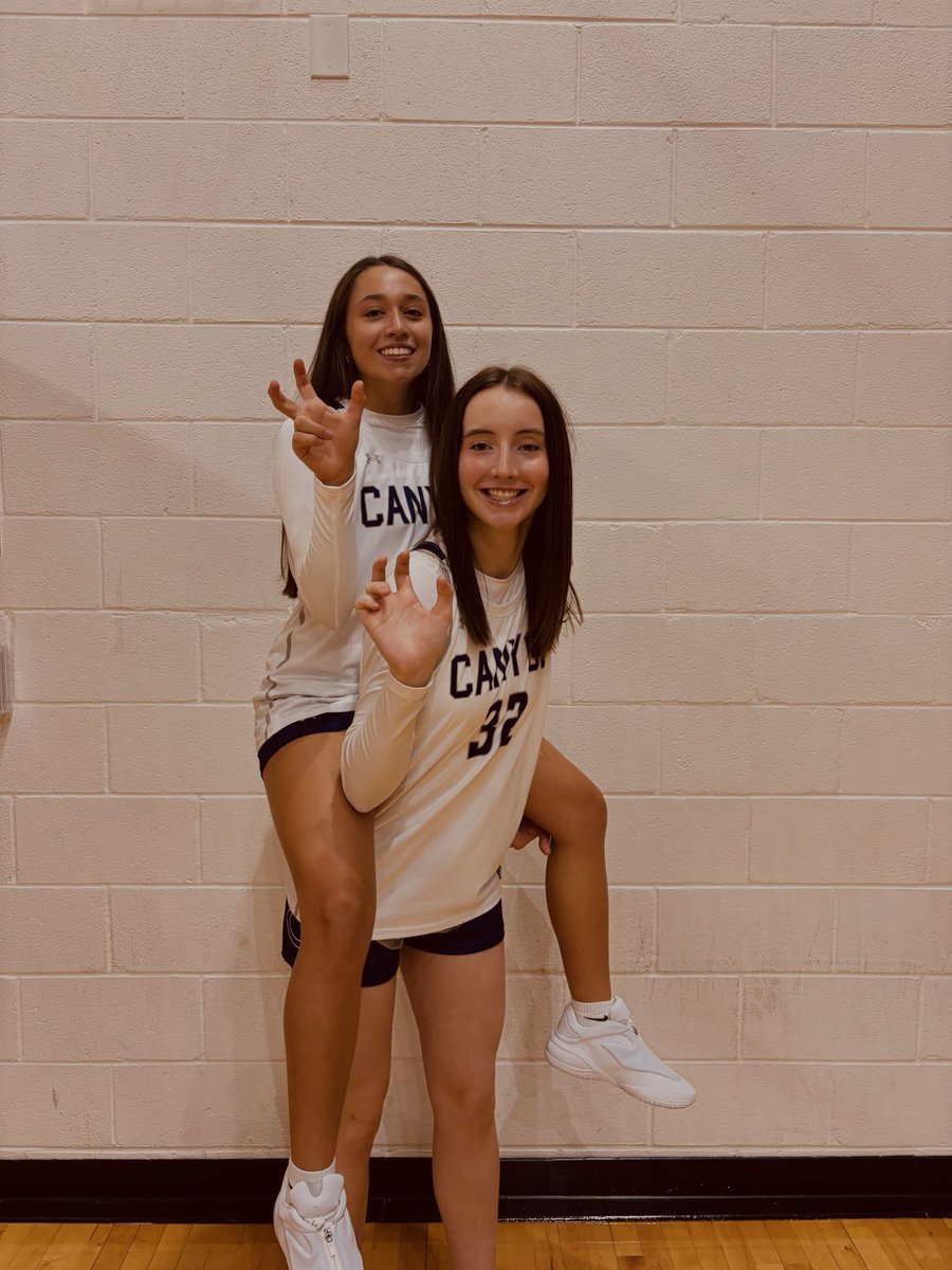 EmalenaH's tweet photo. Year two almost here!🦅 https://t.co/vgUdO9Iip6