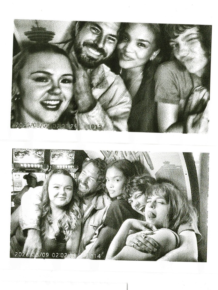 listvacervo's tweet photo. 🦋Para acalmar os ânimos de nós brasileiros, Mia Isaac apareceu postando um dump cheio de imagens com o elenco de Life is Strange 🥹

Mia e Tatum nos dando migalhas Marshfield, Mia e Tatum com o Faly invadindo, o elenco tirando uma foto com Tom Cullen (Jefferson)+🧵 (segue o fio) https://t.co/I67y4NgAtW
