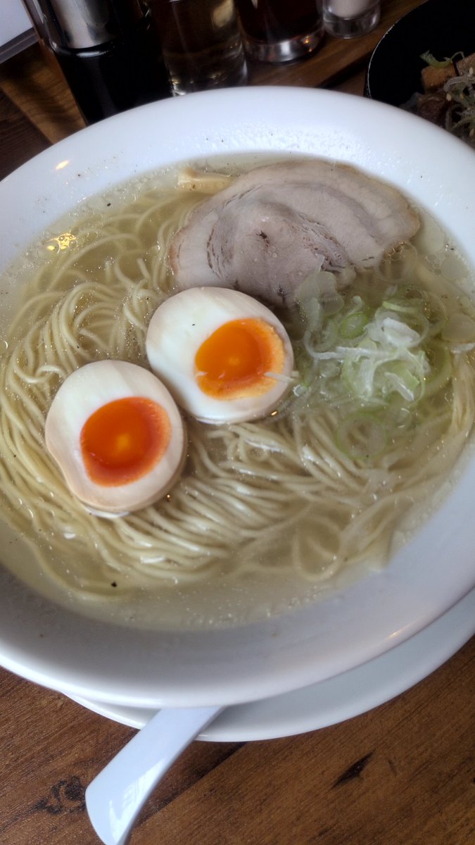 Sagittariusaint's tweet photo. お腹パンパン〜(⁠´⁠⊙⁠ω⁠⊙⁠`⁠)⁠！
体重心配です〜щ⁠(⁠゜⁠ロ⁠゜⁠щ⁠) https://t.co/qx2OmmitzC