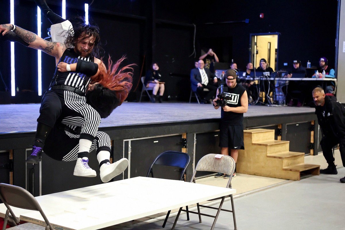 rdykhuizen's tweet photo. @_VIPRESS and @Atticus_Cogar stage diving in Alaska! #GCWSequel @GCWrestling_ https://t.co/2JPS6M75ig