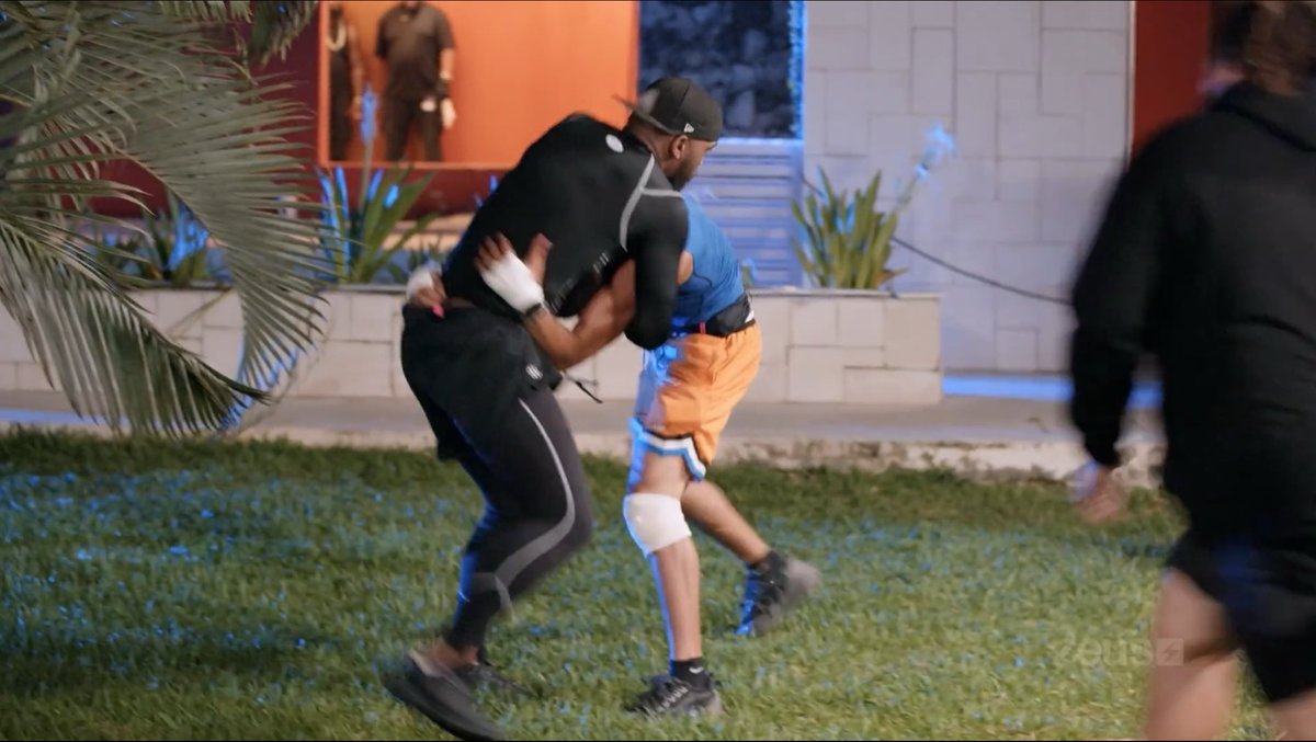 dannihyfr's tweet photo. Yall all wanted Duke to win from the preview and Jayda tore him 😭 #BadBoysCancun https://t.co/5OClU950Jc
