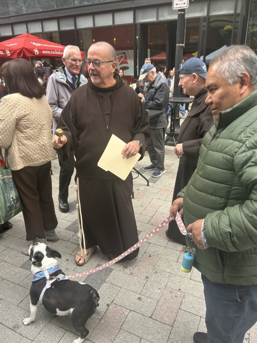 EdforBoston's tweet photo. On the Feast Day of St. Francis of Assisi, we came together at the @ShrineBoston for the annual blessing of the animals. We also sung “Make Me a Channel of Your Peace” to St. Francis,founder of the Franciscan Order,Patron of Italy &amp; also of animals. Pets are part of our families! https://t.co/gQv7JsLePN