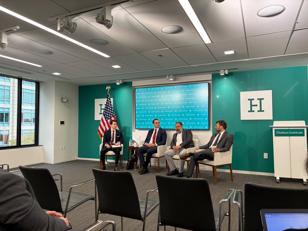 econinclusiong's tweet photo. This week at the @HudsonInstitute in Washington D.C., we discussed Venezuela’s economic recovery and the challenges ahead.🇻🇪 

Rebuilding the country will require strong institutions, clear rules, and an environment where capital, businesses, and talent can thrive. https://t.co/sDxAr43Xox