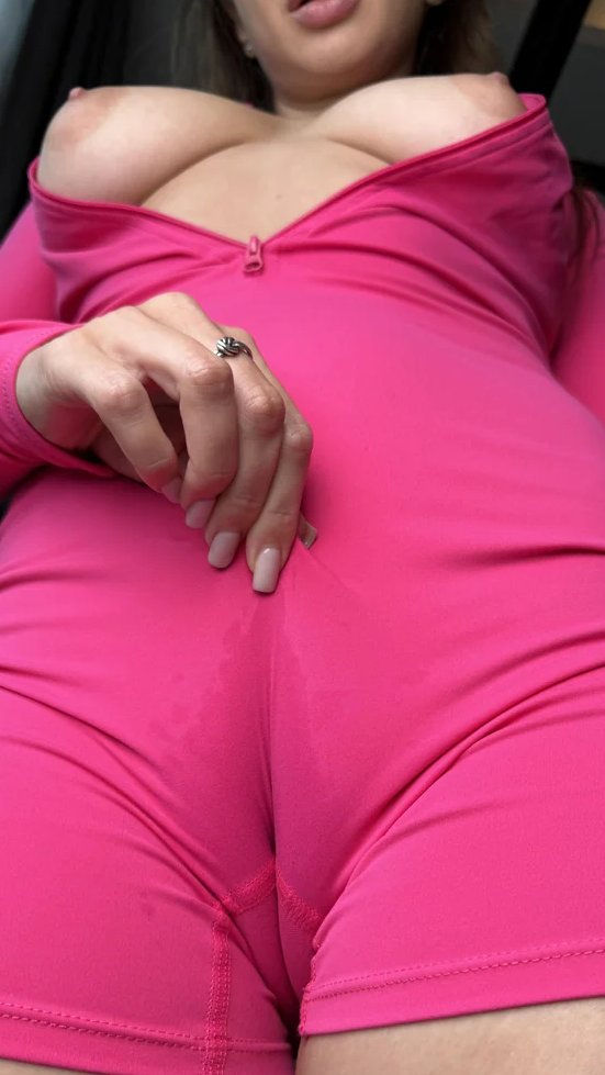 Juancaco2010's tweet photo. 🔥 #shortsfeed que abrazan cada curva… y dejan ver todo el #CamelToe 🔥
#shorts #CamelToe #panocha #pussy #rajita #cuca #boobs #tits #vulva https://t.co/bFGORmRV90