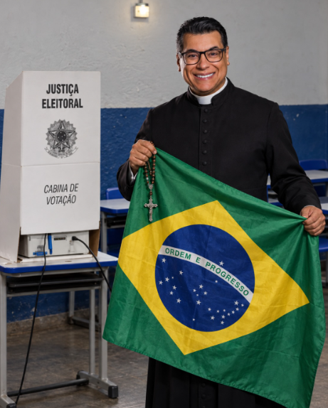 deephenryperry's tweet photo. Católico não vota em marxista! 
Viva a direita católica! https://t.co/zi1Cn93TJ0