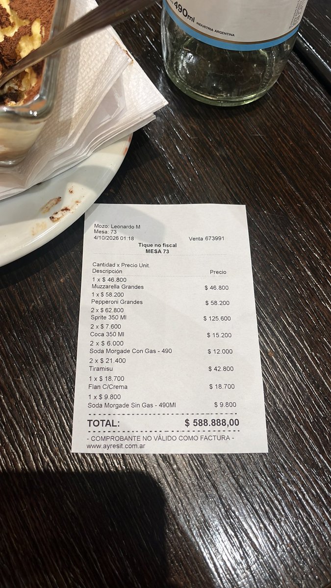 gladiadormerval's tweet photo. Güerrin para 2. Apenas 190 usd x persona, encima ofrecen 6 cuotas sin interes. 
Explota la micro!!! https://t.co/aopricUyFa