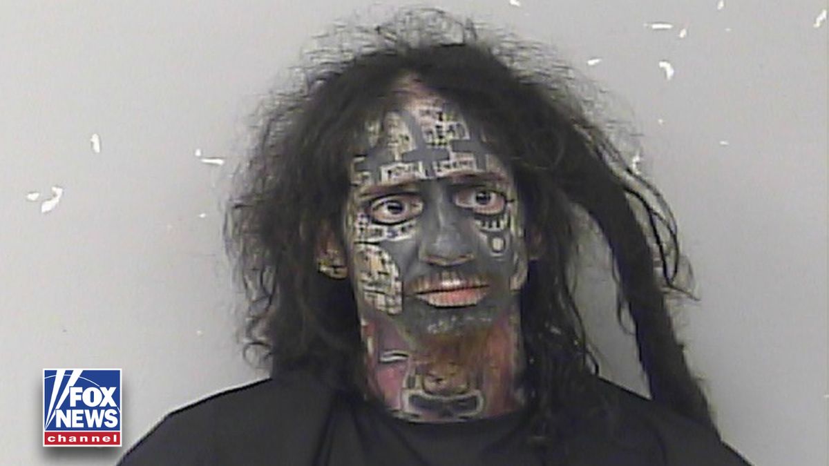 FoxNews's tweet photo. A Florida TikTok creator who calls himself a "demonologist" and "Grey Hat Hacker" is back behind bars after investigators accused him of exposing women's private information online.

Authorities allege Robert Lee Todd Jr. obtained women's personal data, turned it into social media content without their consent and boasted that he could track their movements through their phones.

The allegations are raising new concerns about online privacy and the use of personal information for social media content.

More on the case: https://t.co/ZVeRHmcgUO