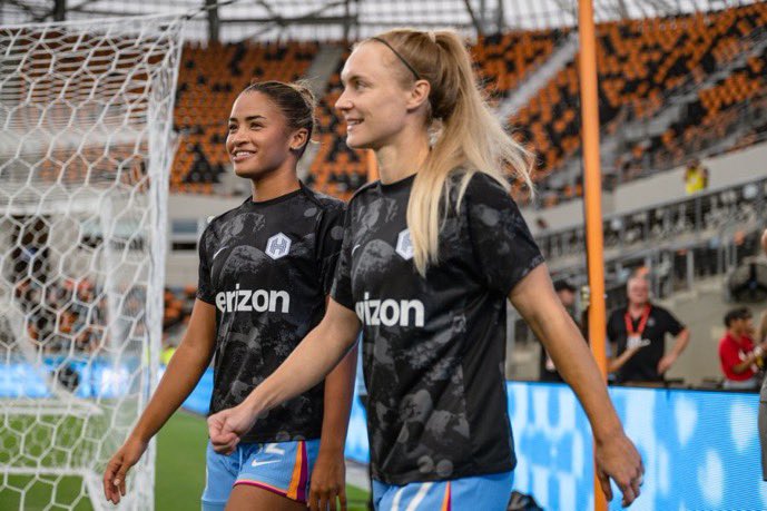 Be2Sports's tweet photo. #NWSLโฝ๏ธ Warmups underway for Houston ๐
HOU vs. WAS | 7:00 PM ET | Roku Channel https://t.co/0pu0RRW6P1