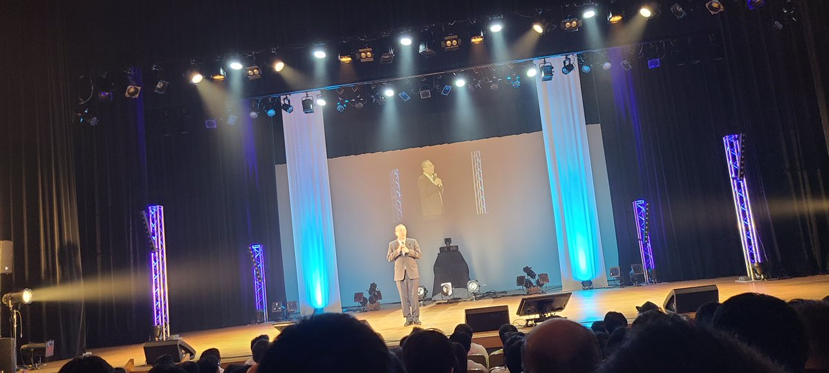 gasutan's tweet photo. おはようございます～🥱

昨日は､大垣アニ文 2026 Day2 LIVEパートへの参加 してきました✌️✨️
Day1とはまた違った盛り上がりがあってくっそ楽しかったです…！

小日向美香のソロも初めて見れたし､矢野妃菜喜の安定したくっそ楽しいセトリも浴びる事が出来たし大変満足しました🙈💞

とゆうかDay2はLIVEパートのみの参加だったけど､トークパートから参加すれば良かったなと思った😂😂笑
大垣アニ文はトークとライブのセットで１つだわ😳✨️

そして､恒例の開演前の大垣市長の挨拶も最高に熱かったわ🔥
大垣市が一体でアニソン文化を盛り上げようとしてくれてるの嬉しいね⤴️⤴️
そして来年の開催決定もおめでとうございます🎉🎉
来年も必ず参戦させて頂きます💪🔥

#大垣アニメ文化祭
#大垣アニ文2026
#大垣アニ文