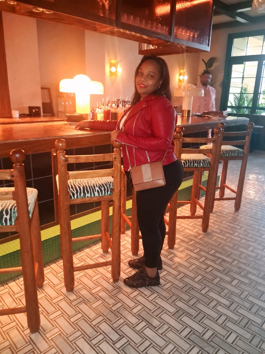 sherellero's tweet photo. Happy birthday to me October 4th 
Cash app me!!! https://t.co/iCJwDKEtR8