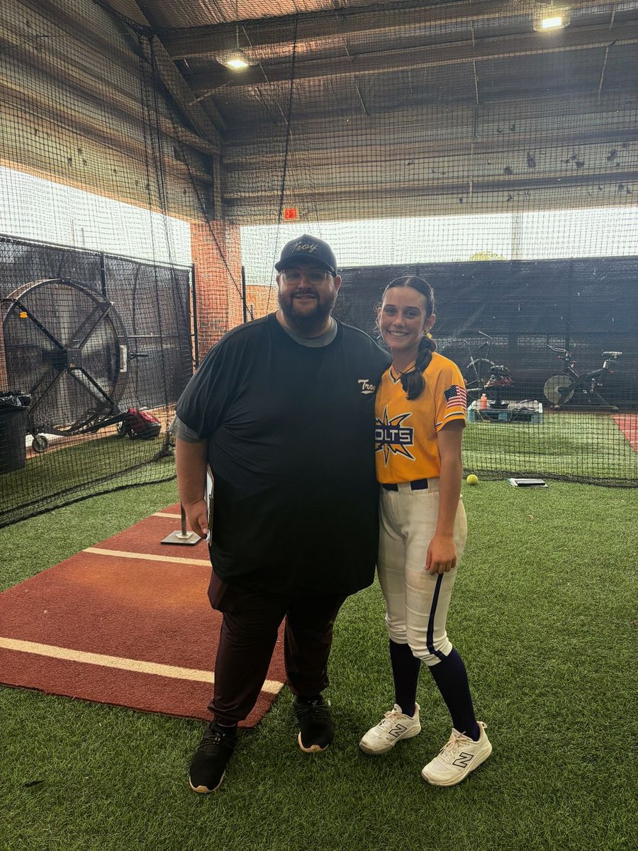 Ansley_2028's tweet photo. Thank you @TroyTrojansSB @e_newellcoach @ElizabethH_99_ @MackPuck01 @NateTompkins for the awesome camp, as always I had the best time and learned so much! #classof2028 @GABolts2028 https://t.co/pDTZn2t4rE