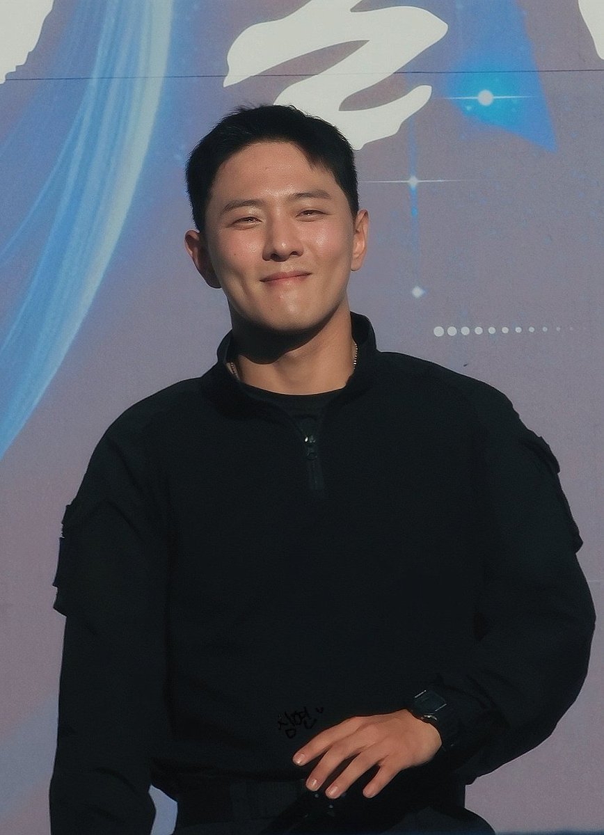 kwaisumyin's tweet photo. 261002 
2026 지상군 페스티벌
#김동혁 #동혁 #kimdonghyuk #donghyuk
@D_dong_ii 🩷 https://t.co/kEhj11ksdc