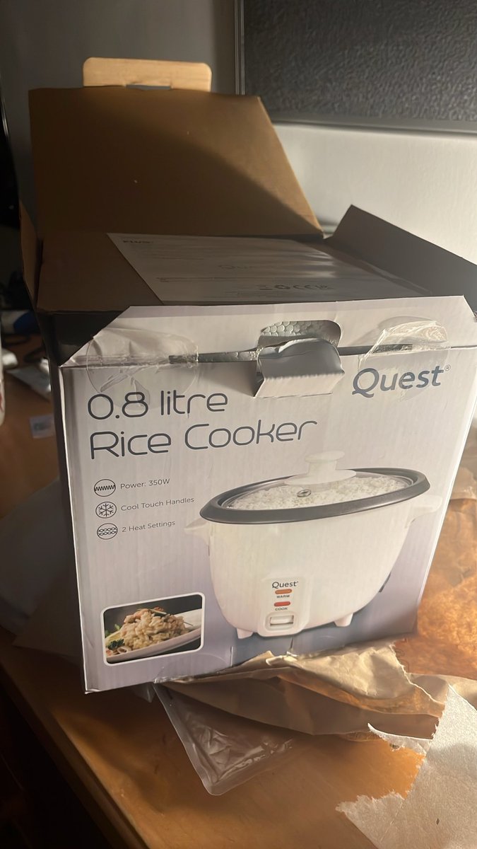 Ebyibix8's tweet photo. Rice cooker 
hashtag we live hashtag there is hope https://t.co/hneBY3phYv