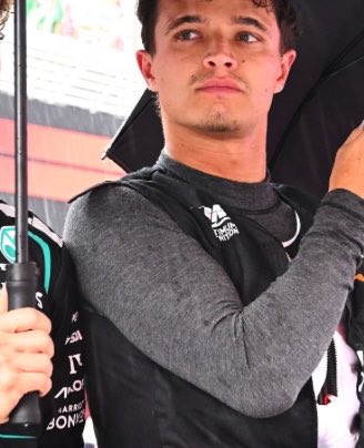 lnfourss's tweet photo. god bless jon for whatever workout he’s putting lando through https://t.co/VqDxMKAPvo