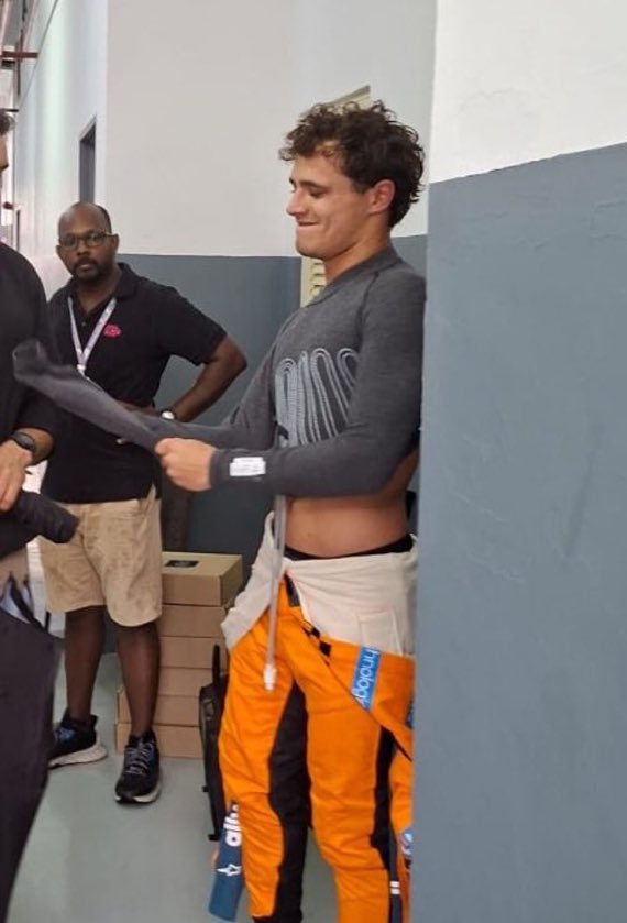 lnfourss's tweet photo. god bless jon for whatever workout he’s putting lando through https://t.co/VqDxMKAPvo