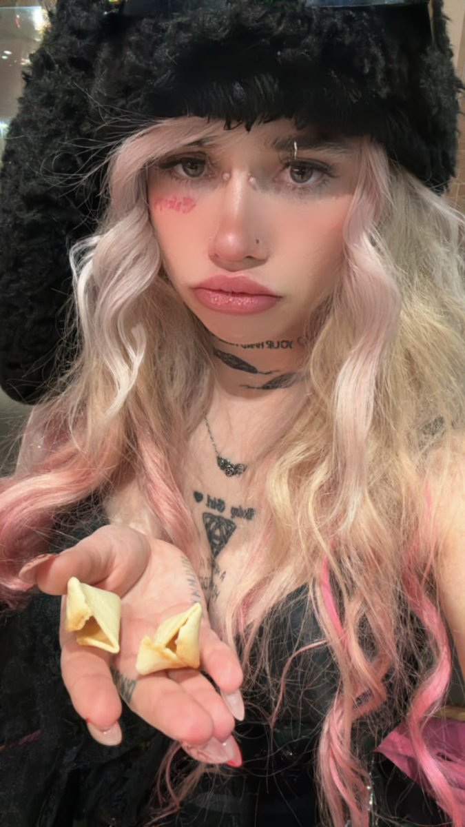 Teasinglustxx's tweet photo. https://t.co/5pPR6fQpfI