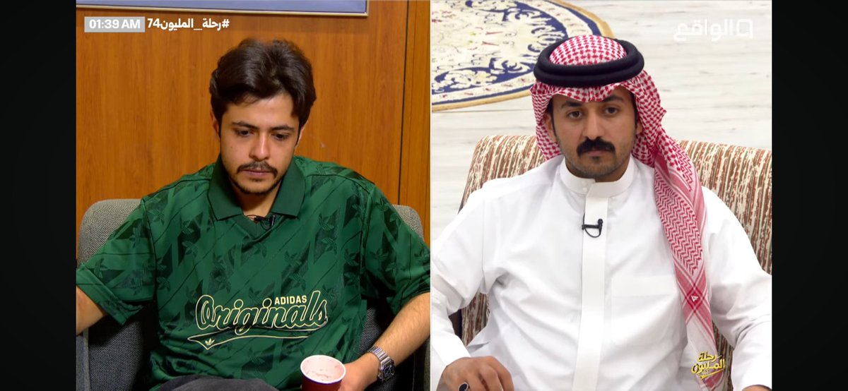 F_Writerdomin's tweet photo. نتنافس في الميدان بكل قوة وشرف، ولكن نظل إخوة يشد بعضنا أزر بعض.فميزتنا أننا لا نأخذ بخاطرنا من أحد، قلوبنا صافية، نعاتب بحب، ونتجاوز عن الزلات لأن ما يجمعنا أكبر من مجرد سوء تفاهم عابر.
من النسخ الفارقه تحس مابينهم حساسيات وكلهم مع بعض ومايعطون شي أكبر من حجمه👏
#رحلة_المليون74 https://t.co/h9Bc9yrjZS