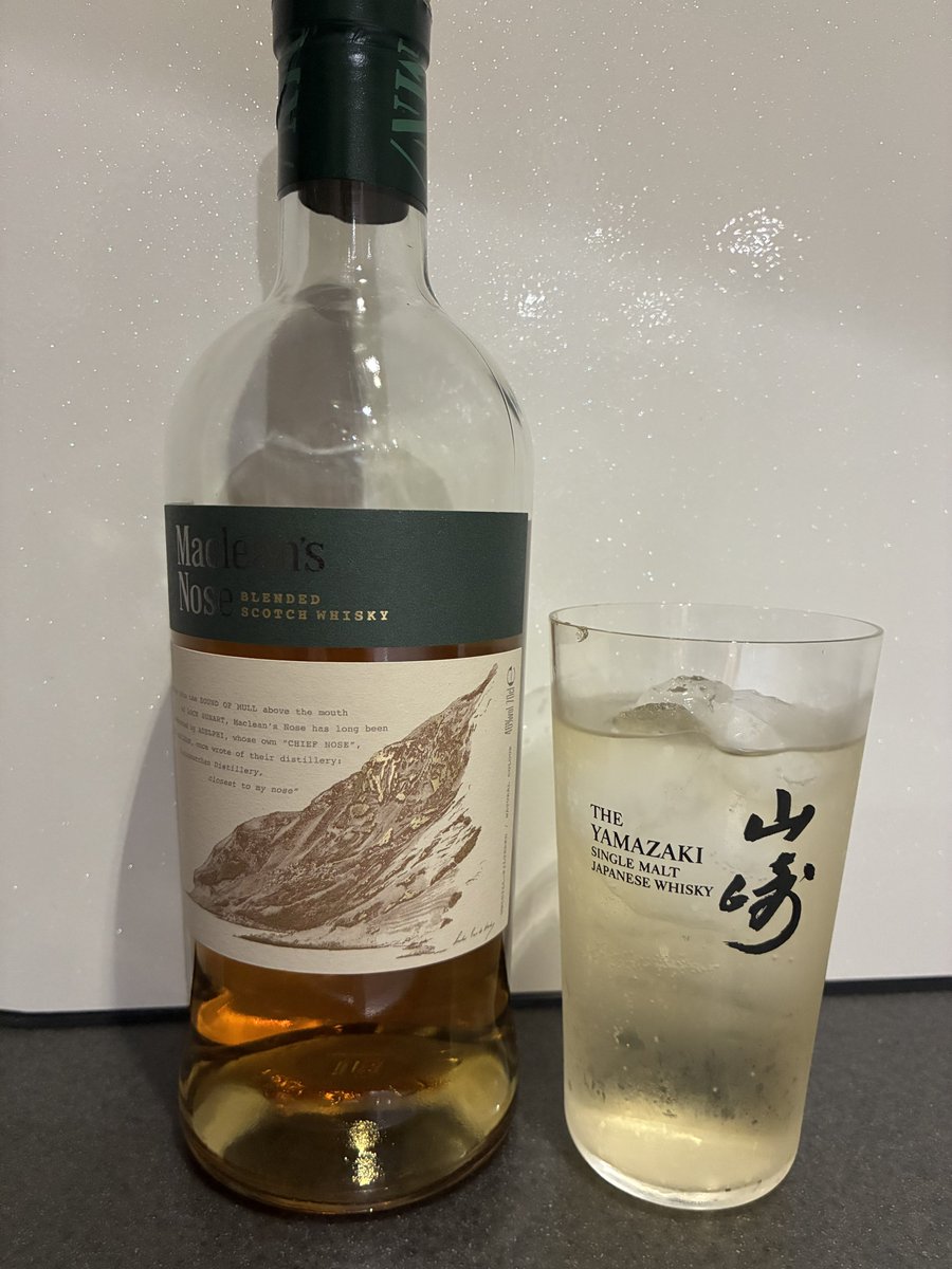 ken12fln's tweet photo. 昨夜はキャッチミーイフユーキャンを見ながら https://t.co/DAx28Lz7yi