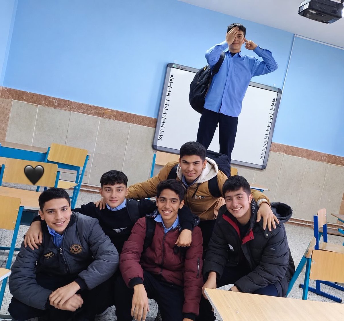saharnaserii_ tweet picture