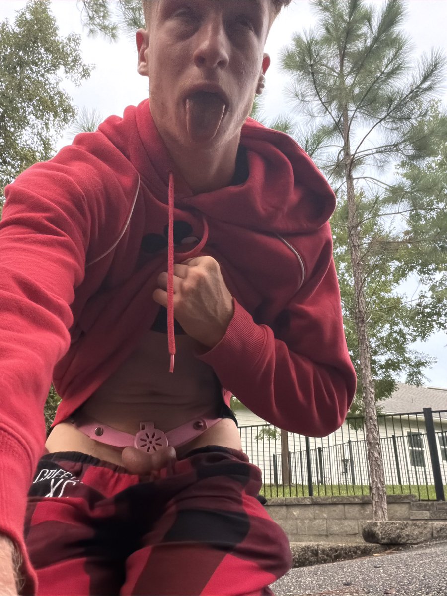FaggotBitcg's tweet photo. thank you to my master @Gussskre for keeping me locked like a whore everywhere i go :) https://t.co/SukYDHVMp3