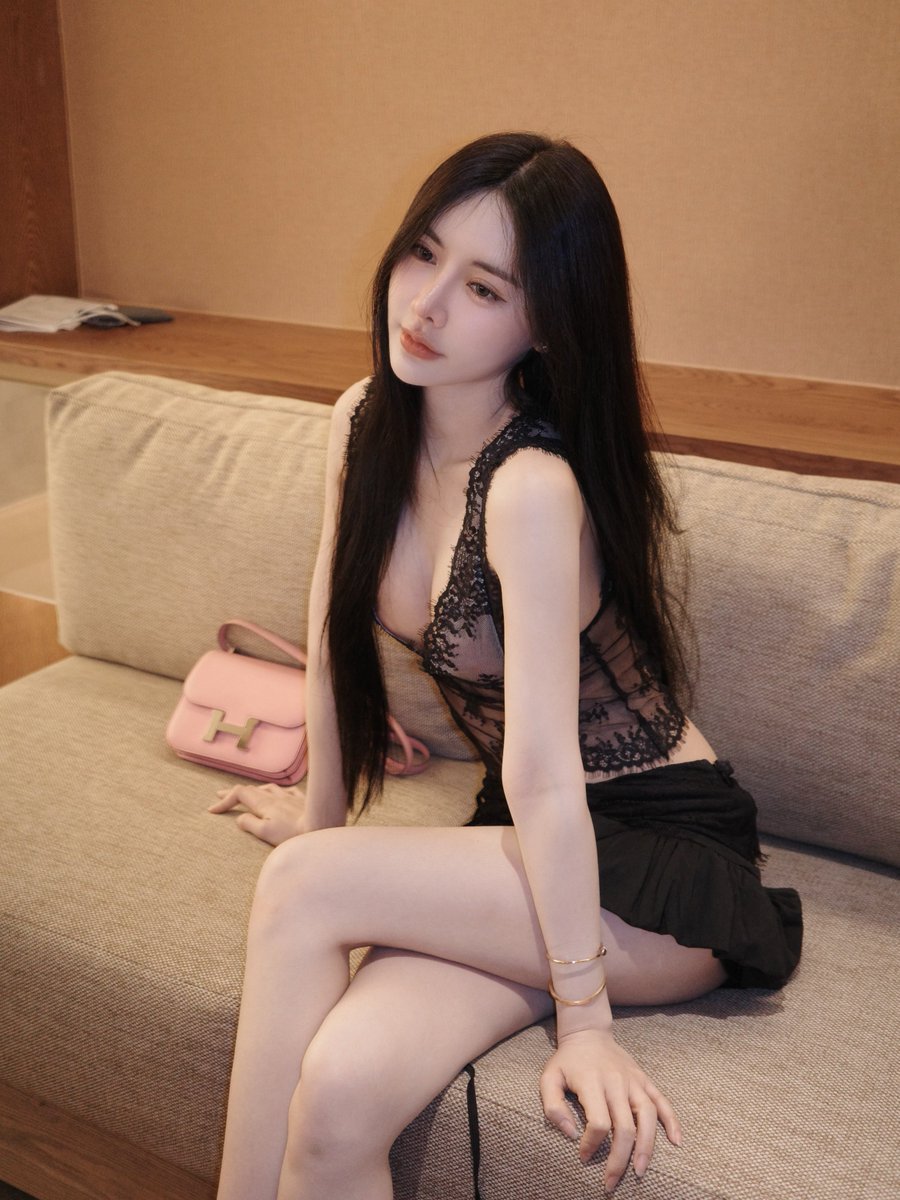 RuanYuri1's tweet photo. Một anh không sướng thì nhiều anh thôi https://t.co/rNtjVUKtKQ