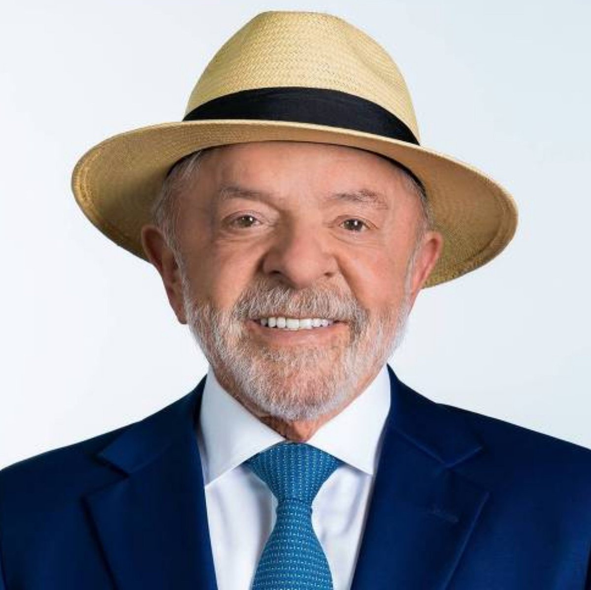 eduvalenthim's tweet photo. OS VOTOS DO NORDESTE COMEÇARAM A ENTRAR COM FORÇA 

nordeste chegando pra salvar o Brasil e lula  mais uma vez

 #Lula2026étetra #Eleições2026 https://t.co/vjw5E41mXF