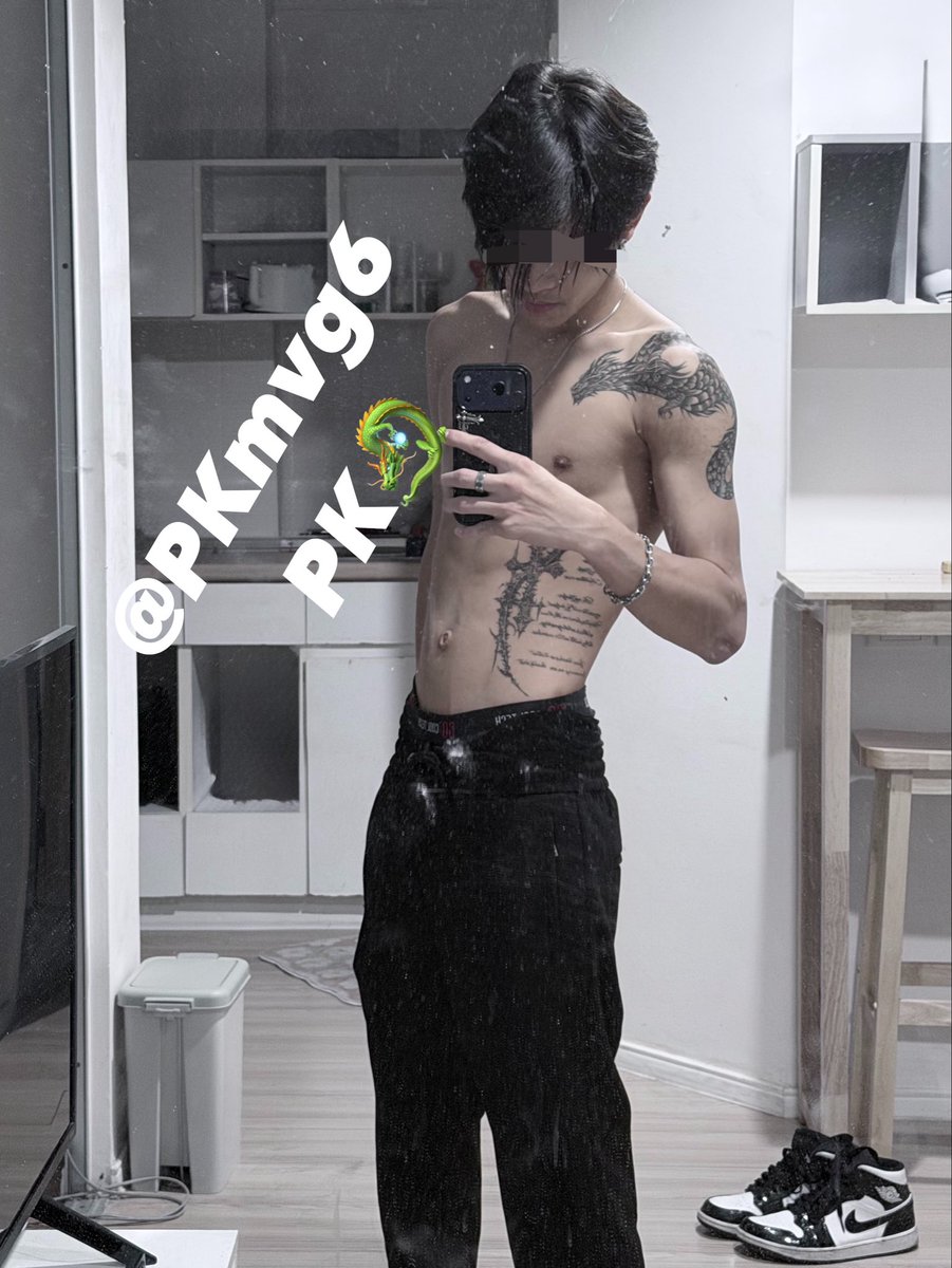 PKmvg6's tweet photo. ซึม🥲 #ชายแท้สักลาย https://t.co/nmblAN8ViV