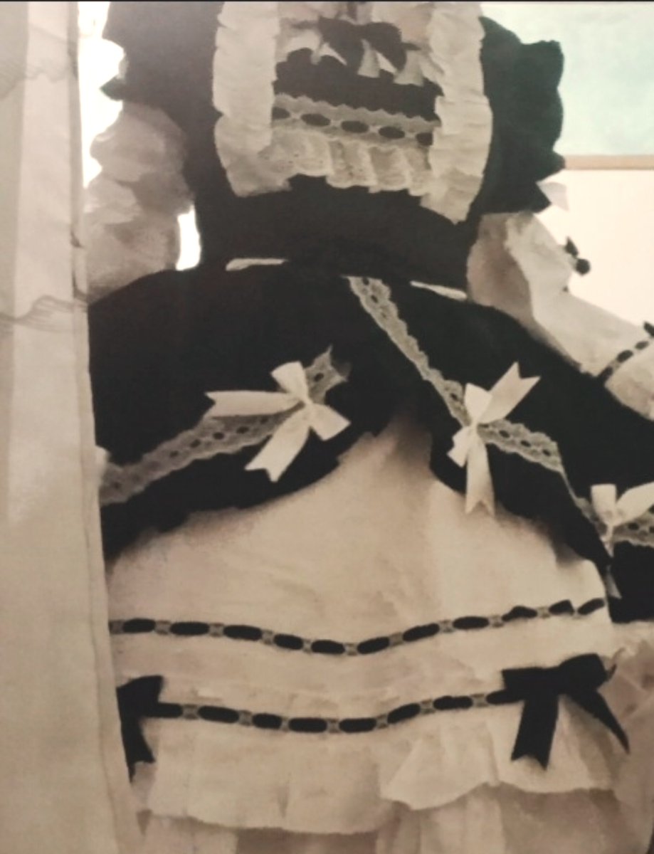 CANDYCANDYSKULL's tweet photo. everyone look at this dress i got https://t.co/ClrdK7GLA3
