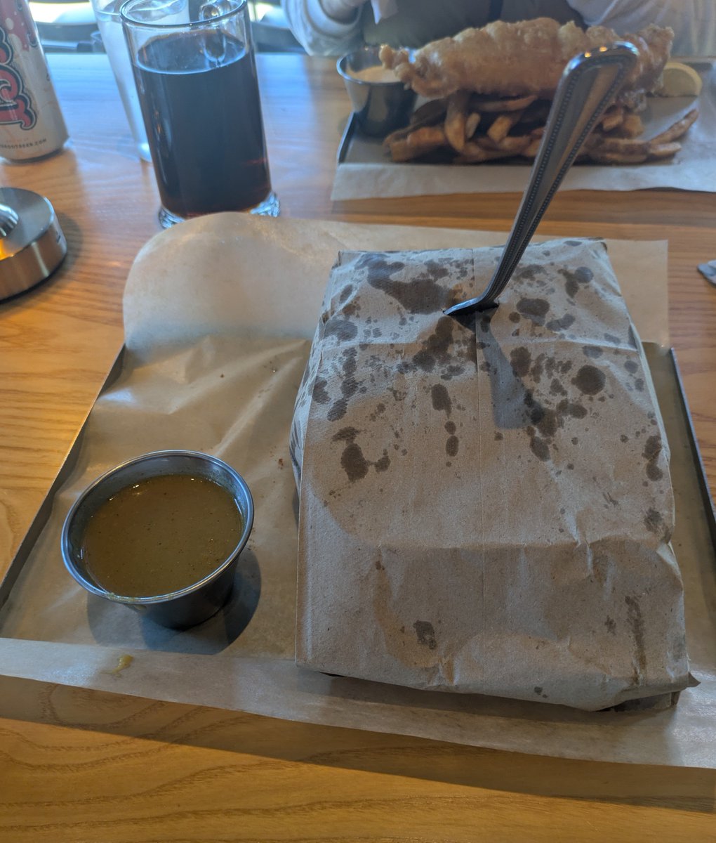 gravygun's tweet photo. Baby's first spice bag. This was really something. Whole lotta chicken &amp; chips &amp; 5 spice &amp; hot peppers &amp; curry sauce https://t.co/OxqRg64aAI