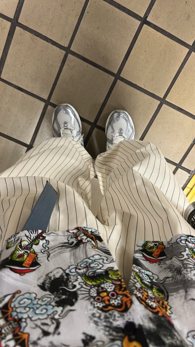 IOXfdRwPxdMMkLo's tweet photo. 今日はれいれい推しな服着てる
全身白もかわいいぞ https://t.co/tL7klsyvFi