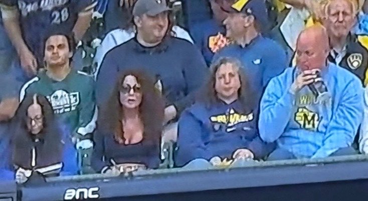 Iridescence1625's tweet photo. Boob lady jinxed us π€£
Damn it!
#SDvsMIl https://t.co/z6PiGrIIhI