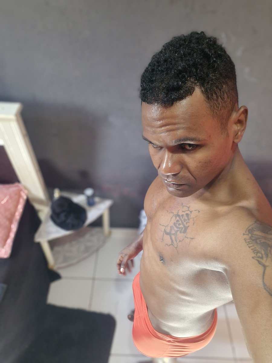 Leonardoliima69's tweet photo. Preparação pra o verão 2027 🥵
#pintowards #novinho #novinhos #moreno #bahia #novinhodopirocao #mavambos https://t.co/3kCe3jdjVx