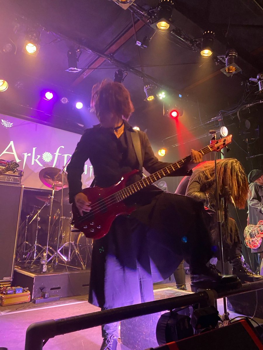 kouichiharuto's tweet photo. 昨日は沢山のお客様の前で演奏出来て最高でした‼️
個人的にメイクしてのステージは25年ぶりくらい😊
最高の夜でした。ありがとうございました‼️
#VisualRavenNight
#VRN
#ArkofRuin
#AoR https://t.co/RgacBwiYgc