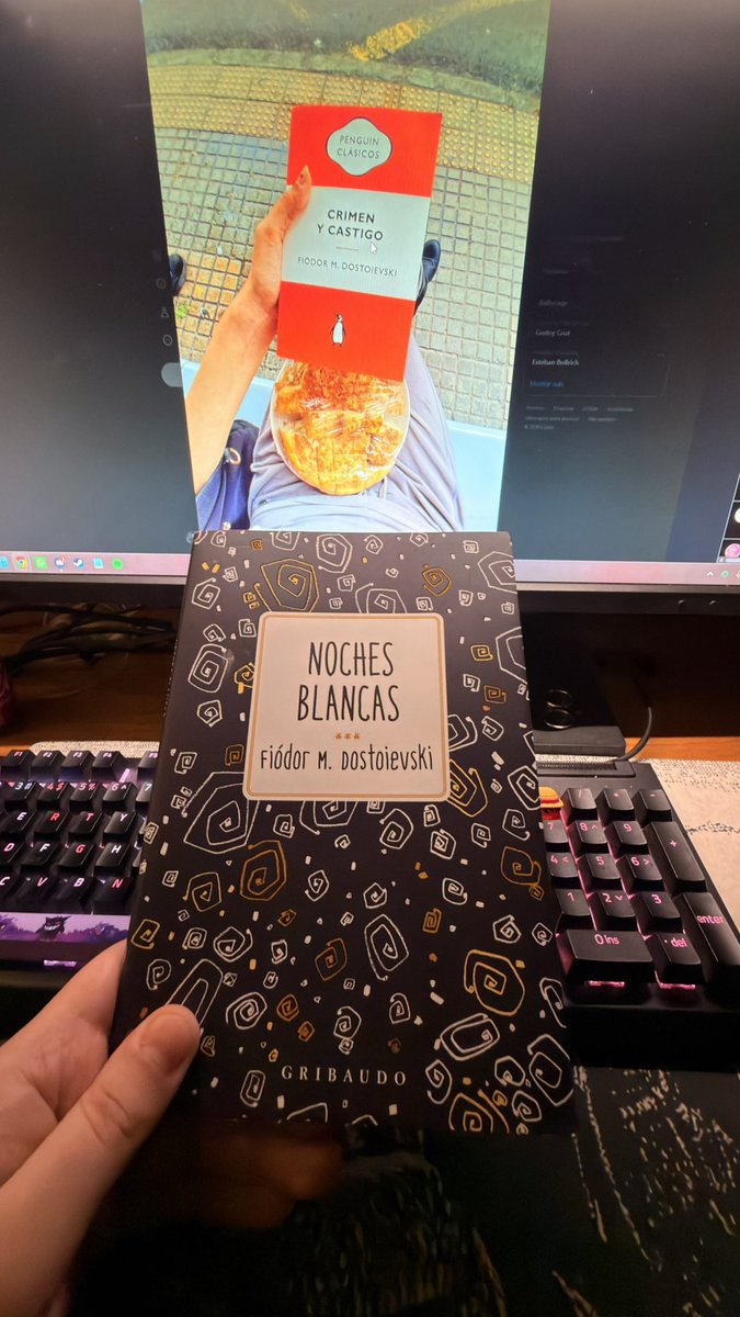 mmatw's tweet photo. Pues aquí estoy disfrutando de mi novela de terror favorita, feliz domingo para ustedes! https://t.co/jLq4uhcSG3