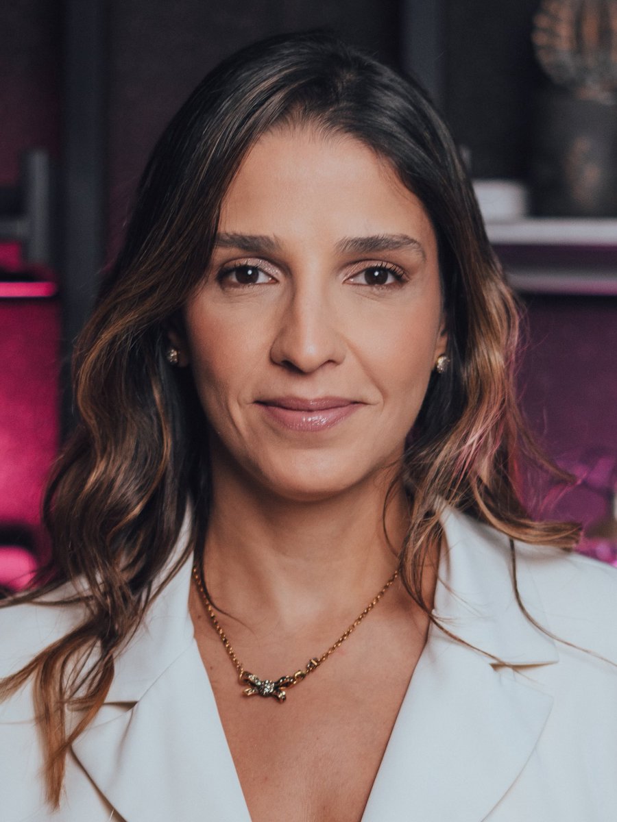 poponze's tweet photo. Ana Carolina Oliveira (PODE), mãe de Isabella Nardoni, é eleita deputada federal por São Paulo. https://t.co/KBI3NhrKpz