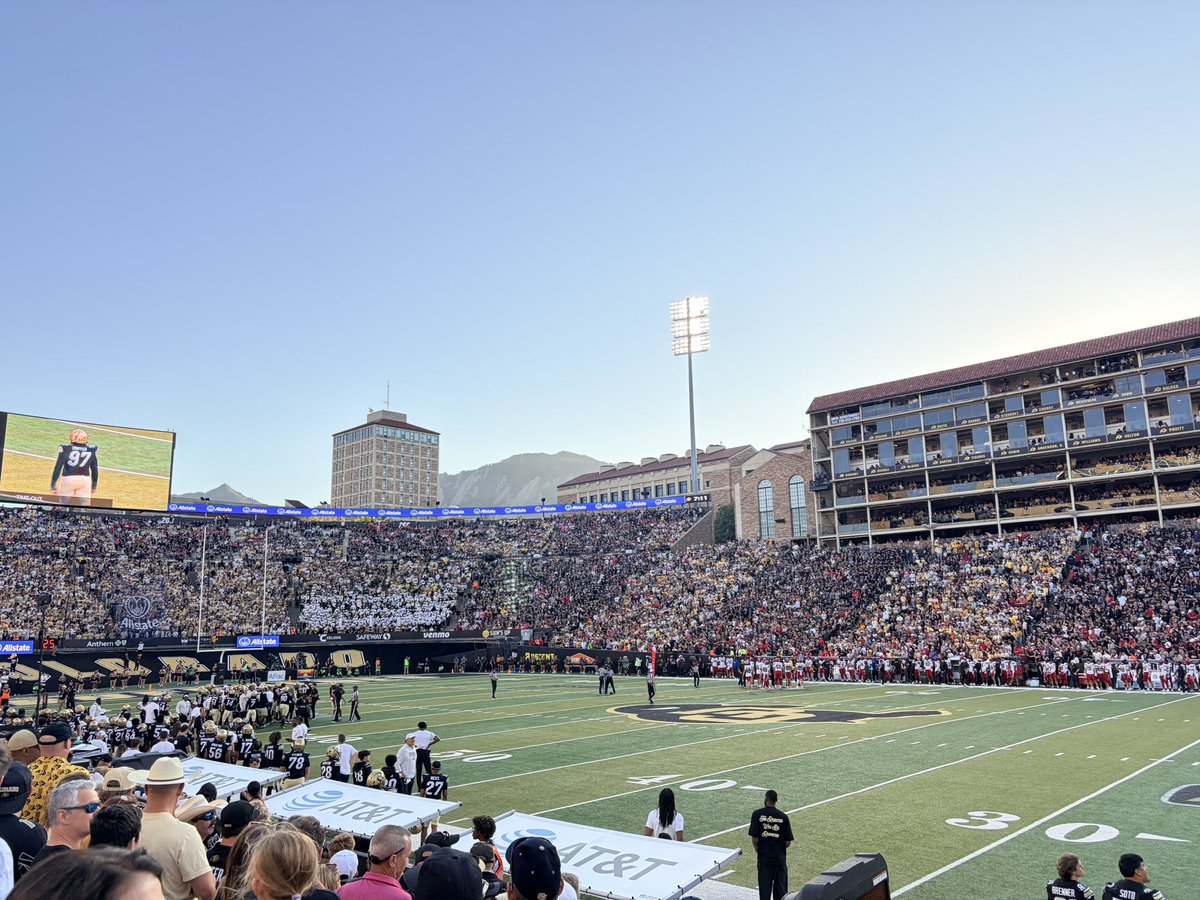 davisrmoon's tweet photo. Had a great time up in Boulder yesterday for the game! Thanks to all the staff for having me out! @Coach_Gunnar @andregurode65 @ghegamin @CoachBox6 @shadrich80 @hammer_grant @BrennanMarion4 @DeionSanders @SixZeroAcademy @Coach_Sanford2 @TommyVento16 @Coachcliff904 @JohnGarcia_Jr @BrandonHuffman @GregBiggins @thebuffstampede