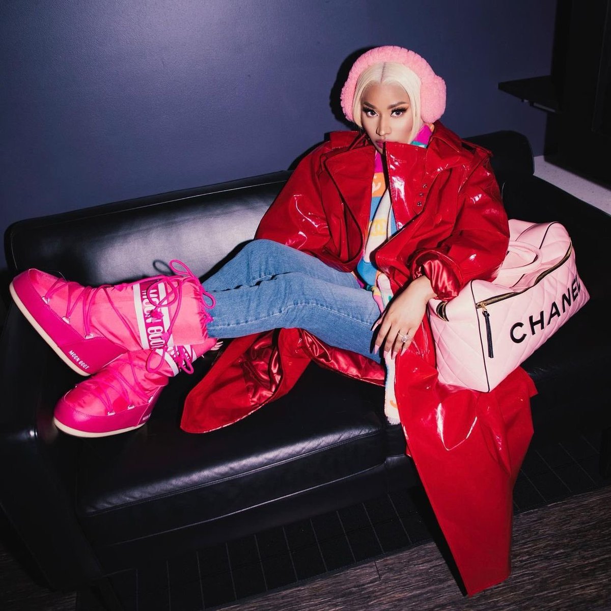 Shvdabarb's tweet photo. Barbz reply with a nicki photo to cleanse the tl with me 😝 https://t.co/WalVV14jkX