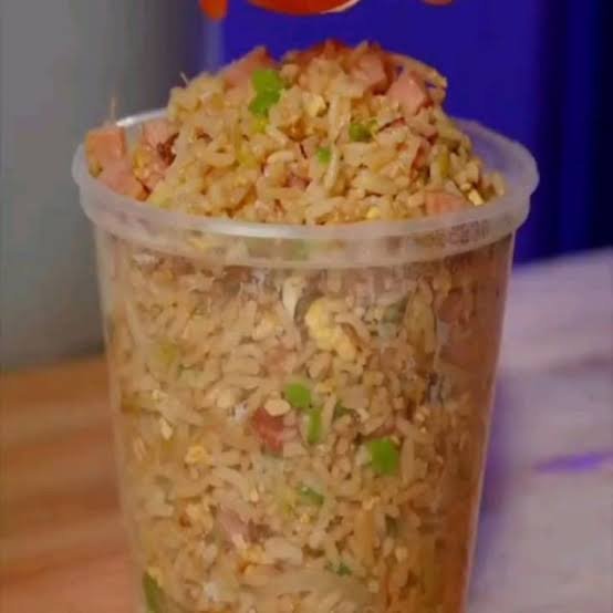 N0cre0ennadie25's tweet photo. Seré breve

Muerte  al pote de mavesa,
larga vida al pote de arroz chino. https://t.co/mgwuNDc9pE