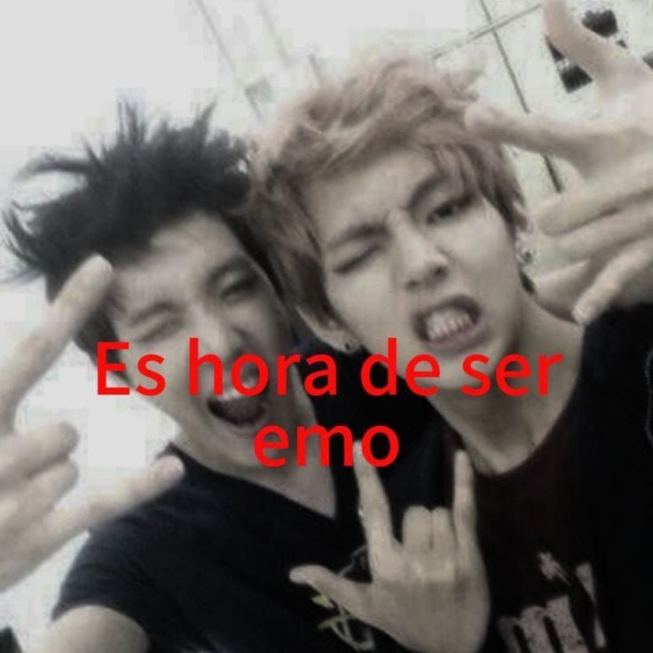 benn_dik's tweet photo. adios cabello pink, ahora sere emo https://t.co/YBhMUCfZ4c