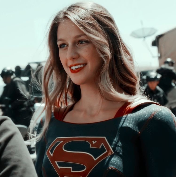 ofsupercorpism's tweet photo. happy birthday to #melissabenoist who has been a role model to me for years now. supergirl has shaped my life in ways that brought me
pure joy. i love you, queen. i hope 38 treats you well 🥳🎈❤️ https://t.co/CbTiyNQtTp