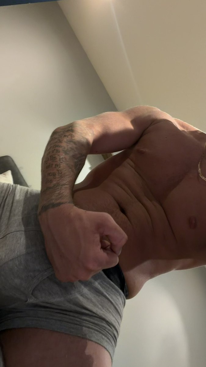 BigCee8_'s tweet photo. Hey there 🤑 https://t.co/YdstVCaoMe